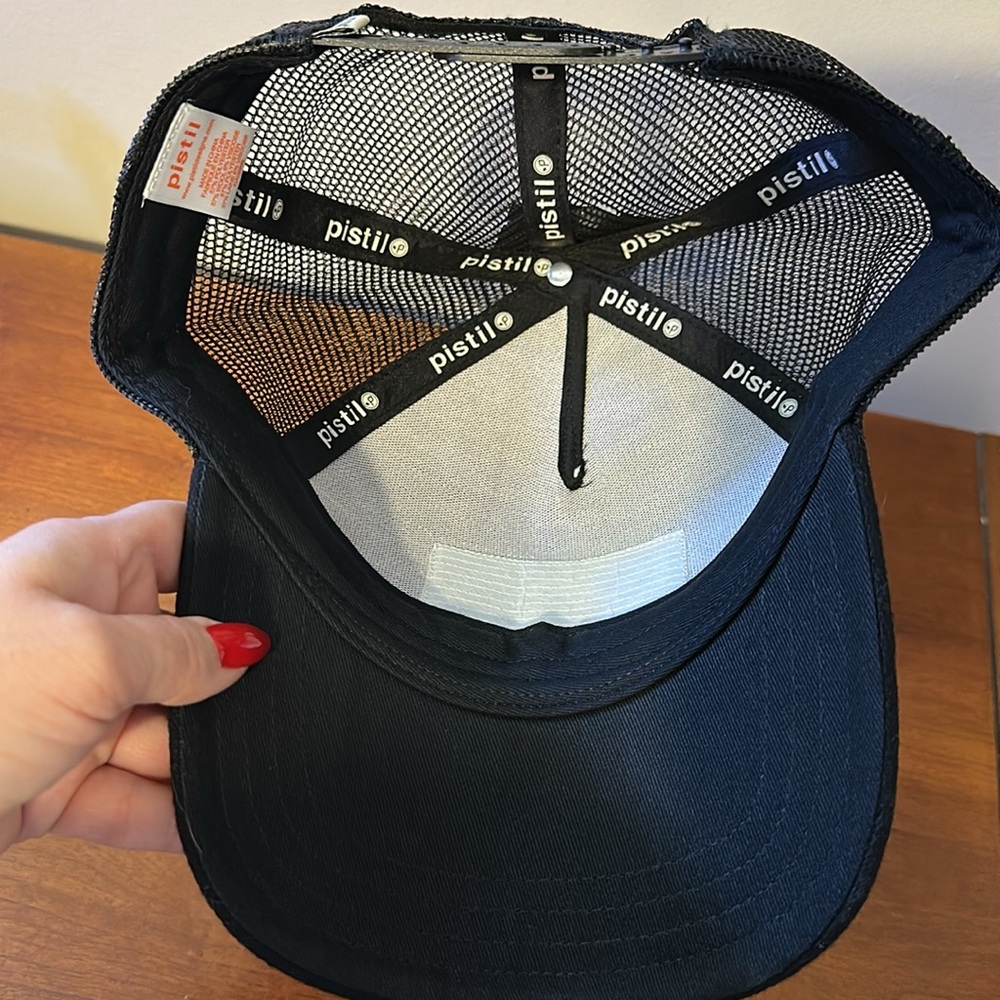 NWT Pistil SnapBack/trucker ball cap with Phoenix design. - Picture 3 of 4